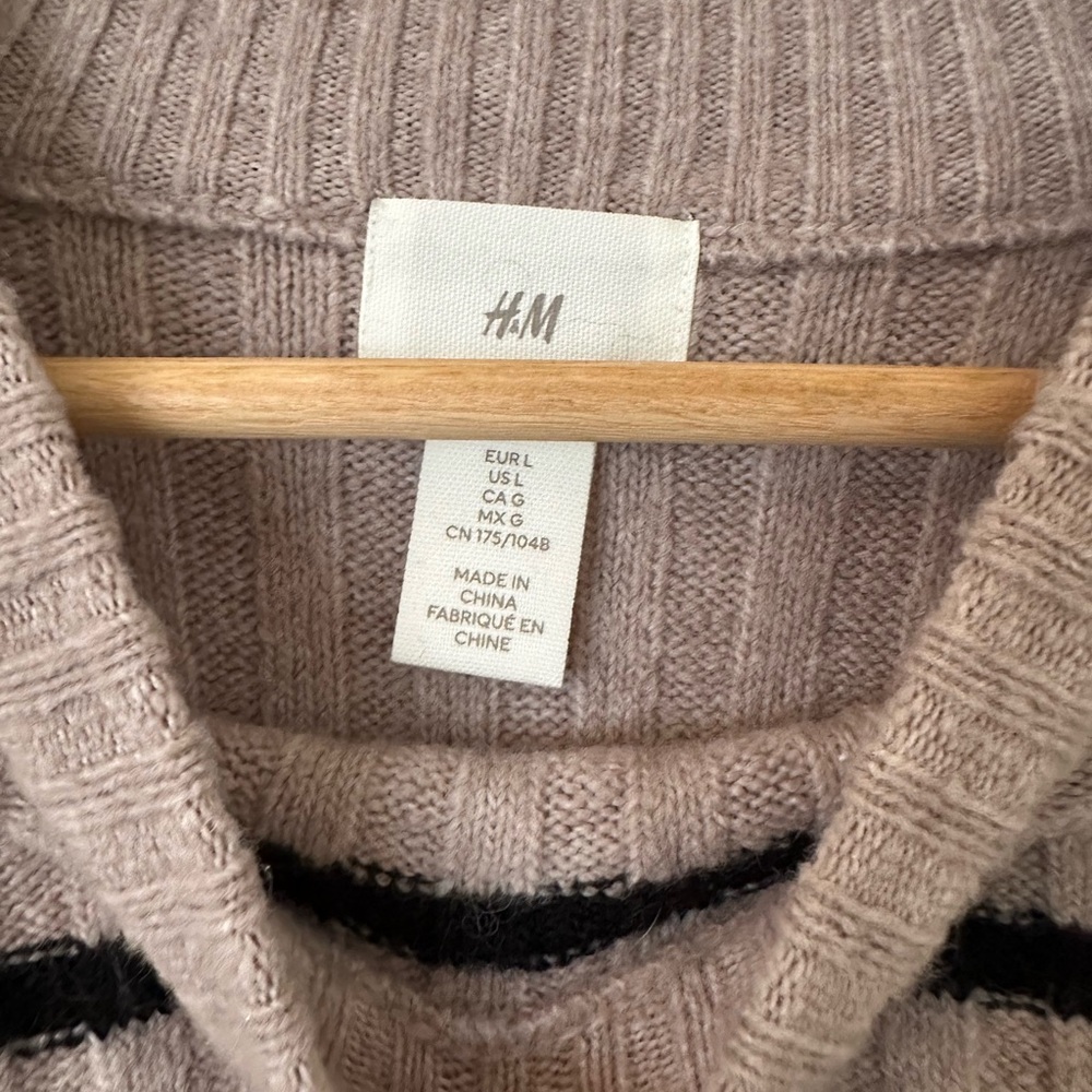 H&M Rib Knit Striped Sweater - Picture 3 of 6